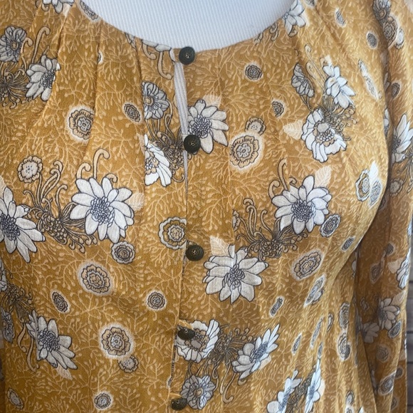🎈Sale🎈Lucky Brand Floral Blouse - Picture 3 of 7